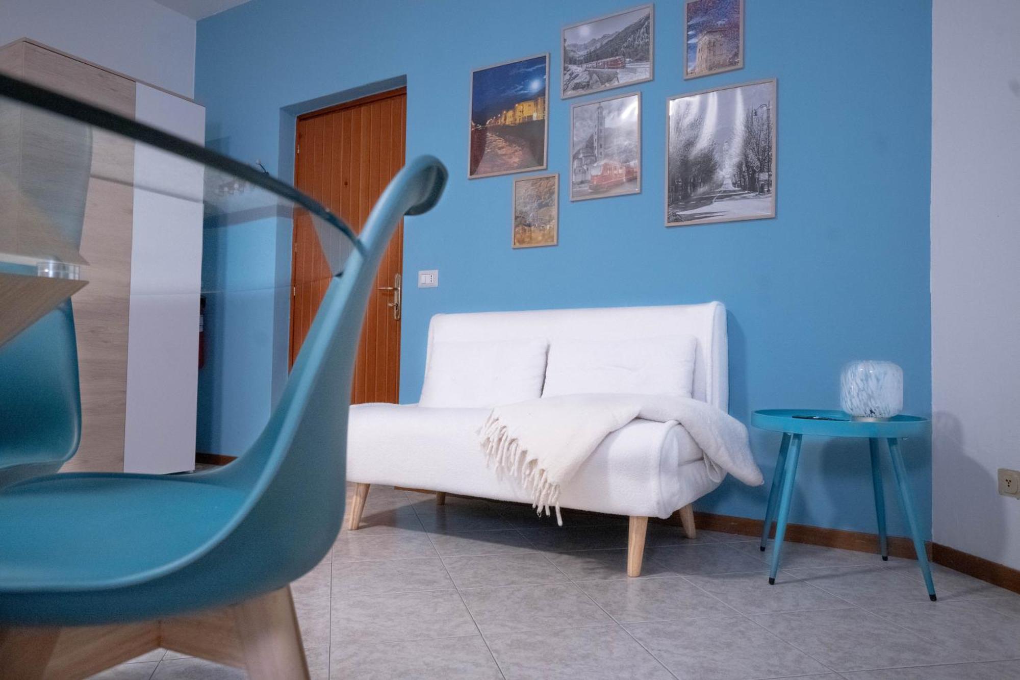La Perla Del Bernina Express Apartment Tirano Bagian luar foto