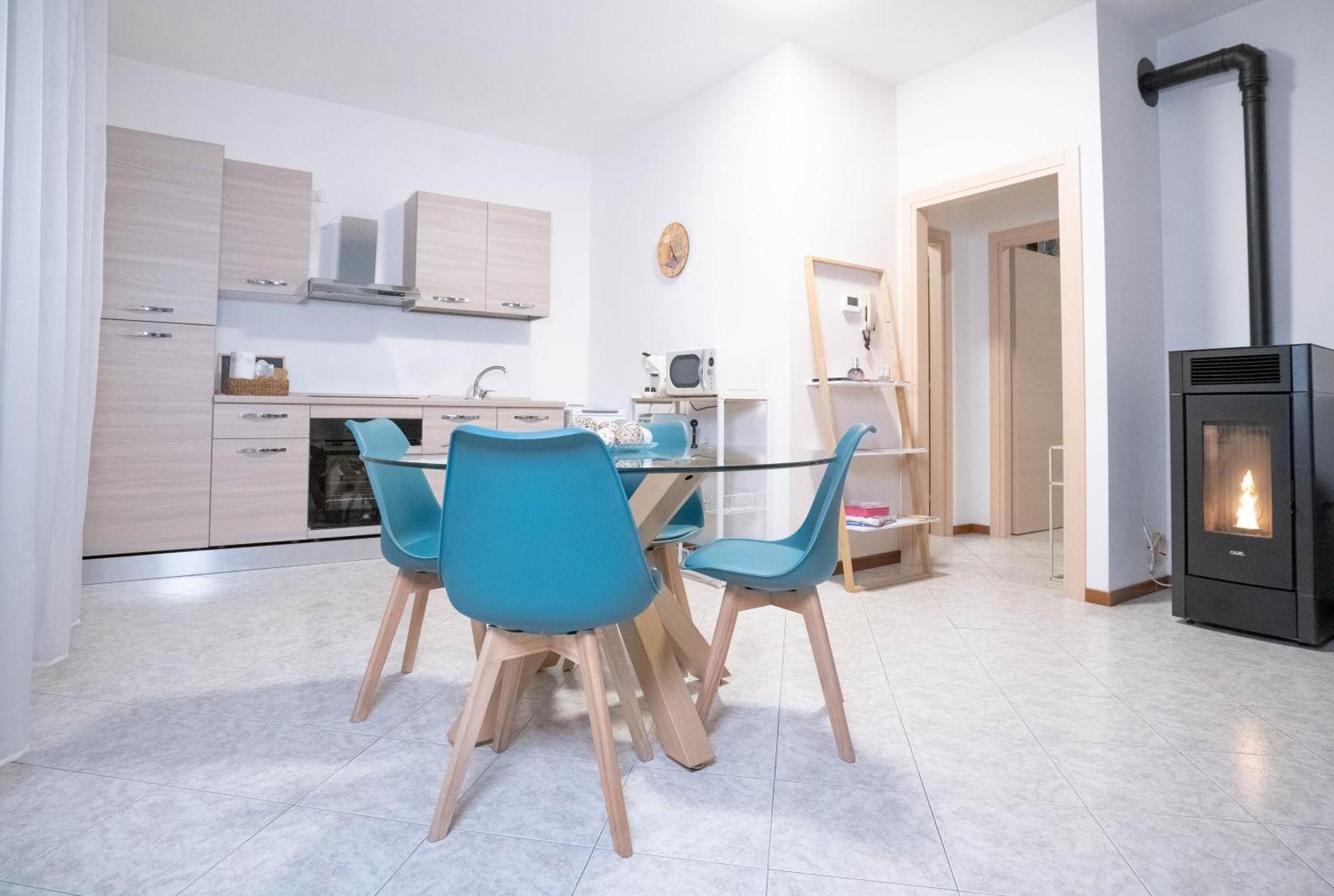 La Perla Del Bernina Express Apartment Tirano Bagian luar foto